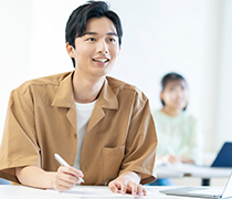 代理店勤務 運用部署 運用歴3年